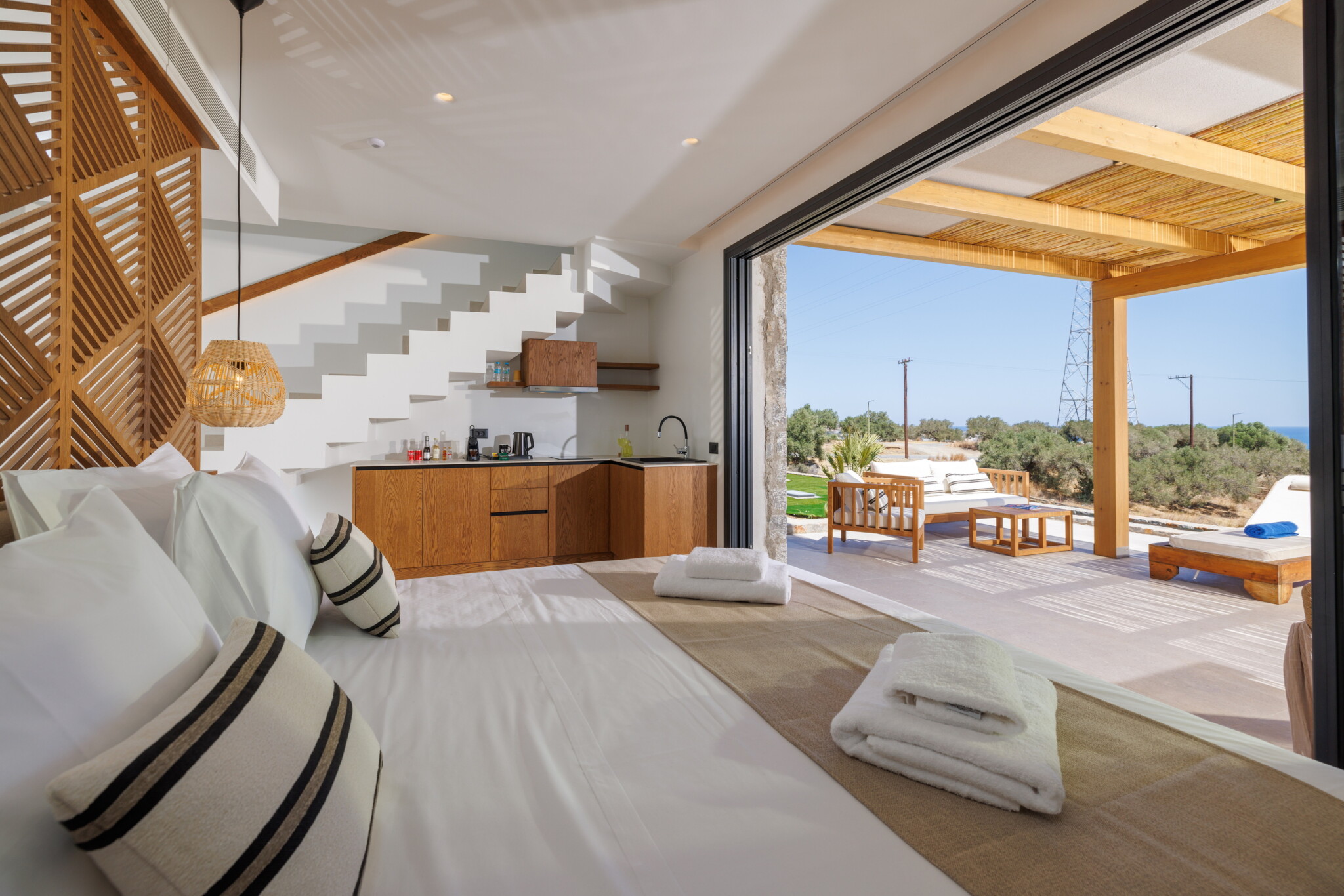 A haven of suites in Hersonissos, Crete | DEOS Luxury Suites